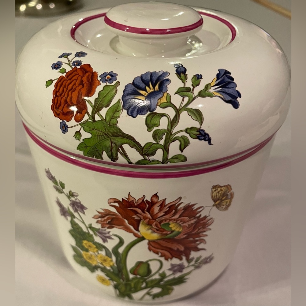 R.B. Bernarda ceramic canister, floral design